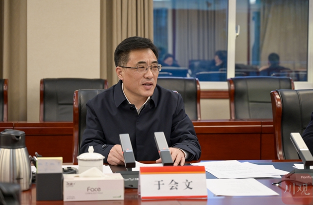 1646614158260389.jpg 全國人大代表、重慶市渝北區委書記于會文_副本.jpg